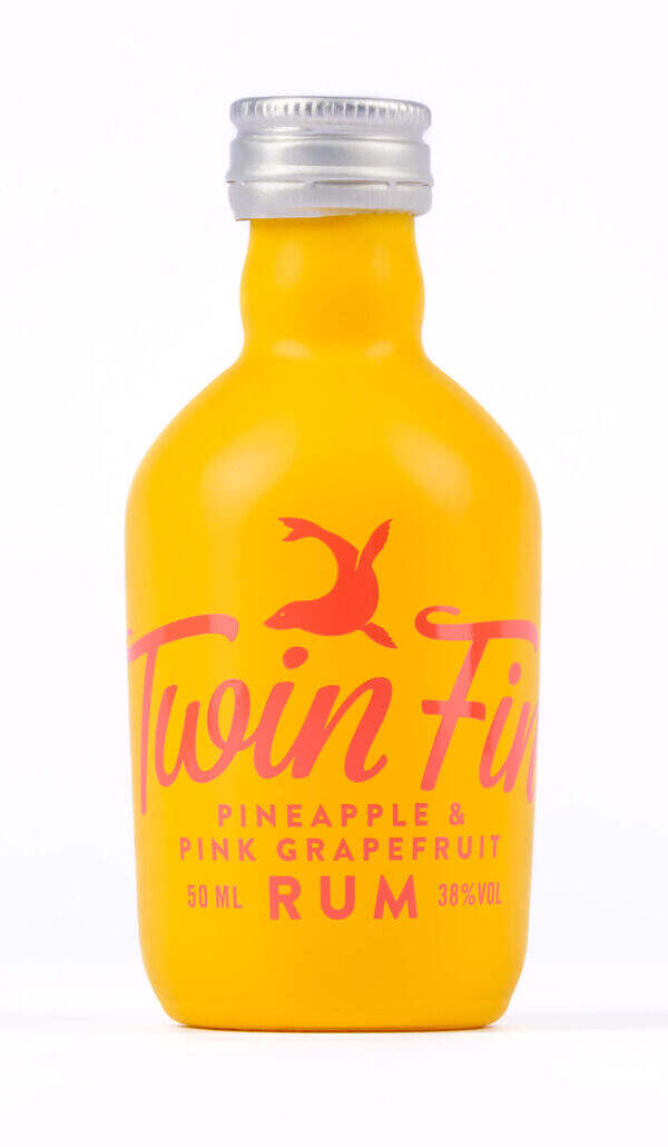 Twin Fin - Pineapple & Pink Grapefruit Rum (5cl)